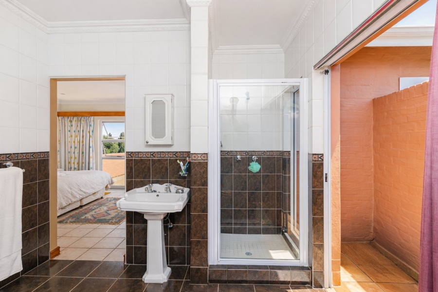 4 Bedroom Property for Sale in Caribbean Beach Club North West